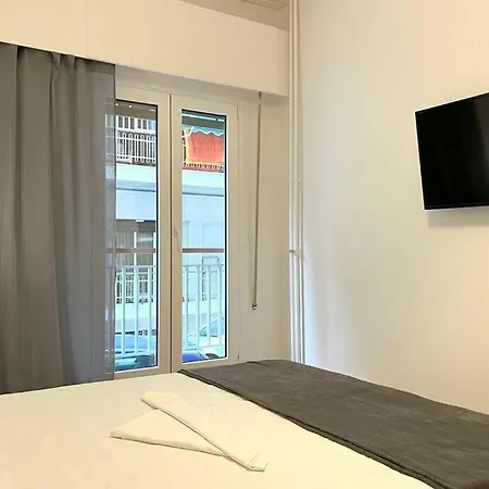 אתונה Pame Rentals - Ideal For 2 In Pagrati מראה חיצוני תמונה