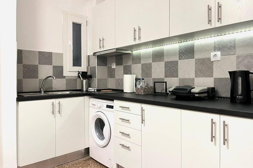 Pame - Ideal For 2 In Pagrati Apartment Athens